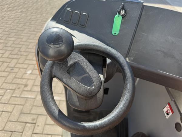 Grote foto vs 22151 reachtruck fm x14 bj2015 9.200mm sideshift doe het zelf en verbouw hefwerktuigen