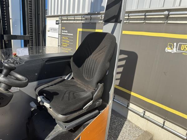 Grote foto vs 22151 reachtruck fm x14 bj2015 9.200mm sideshift doe het zelf en verbouw hefwerktuigen