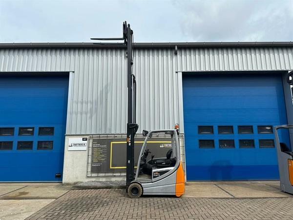 Grote foto vs 22165 elektrische triplex heftruck still rx20 16 bj2020 weinig uren agrarisch heftrucks