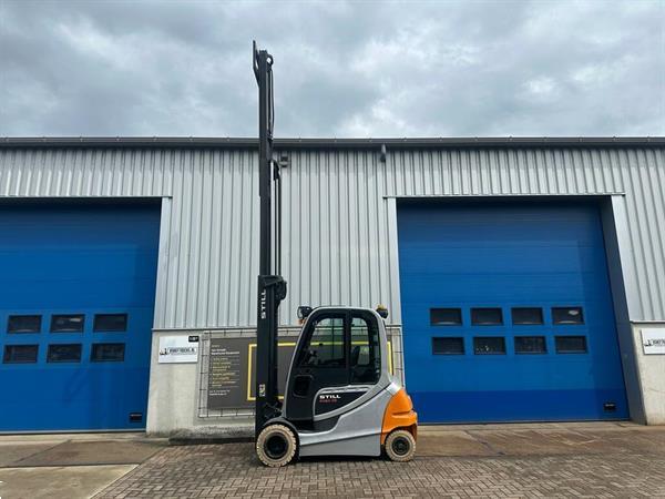 Grote foto vs 22170 elektrische triplex heftruck still rx60 35 bj2019 agrarisch heftrucks