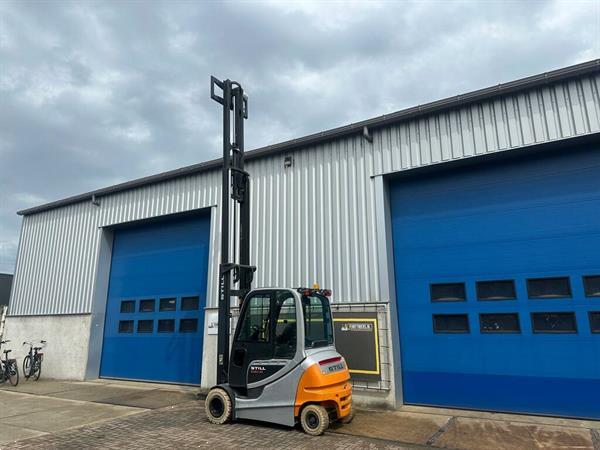 Grote foto vs 22170 elektrische triplex heftruck still rx60 35 bj2019 agrarisch heftrucks