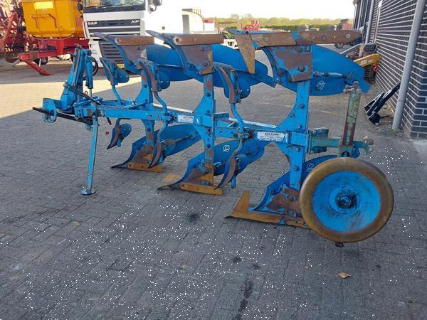 Grote foto lemken opal 90 3 schaar ploeg met wiel agrarisch ploegen
