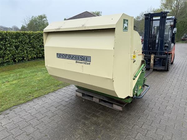 Grote foto amazone gh 1350. 3 punts klepelmaaier met opvang agrarisch maaiers