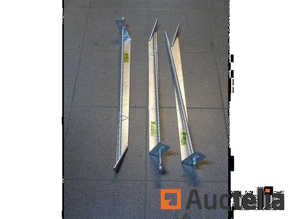 Grote foto 3 stormankers met aarddoorn 49 stuk doe het zelf en verbouw gereedschappen en machines