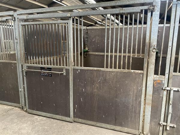 Grote foto paardenboxen 3 00 x 3 50 draaibaar 30 stuks agrarisch stallen