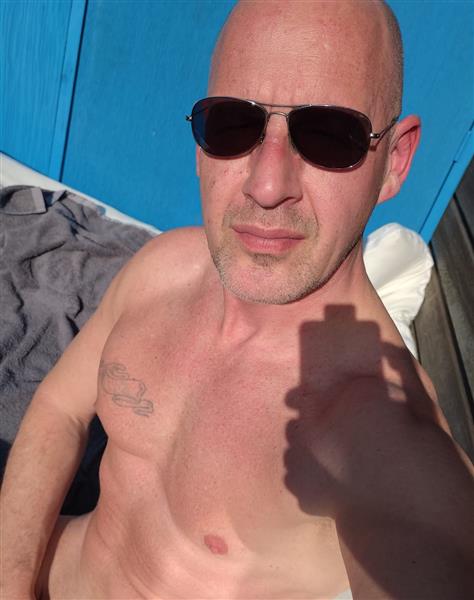 Grote foto ben jij een ondeugende maar onervaren meid erotiek man zoekt vrouwelijke sekspartner