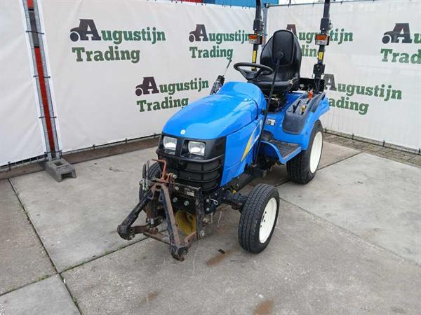 Grote foto new holland tc21d agrarisch tractoren