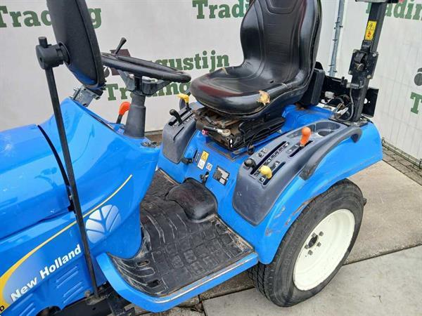 Grote foto new holland tc21d agrarisch tractoren