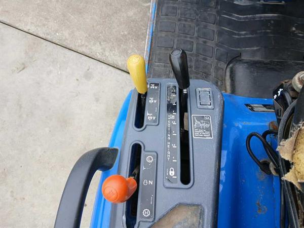 Grote foto new holland tc21d agrarisch tractoren