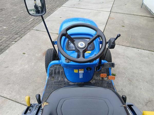 Grote foto new holland tc21d agrarisch tractoren