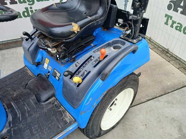 Grote foto new holland tc21d agrarisch tractoren