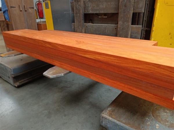 Grote foto 45x145mm padoek 170cm doe het zelf en verbouw hout en planken