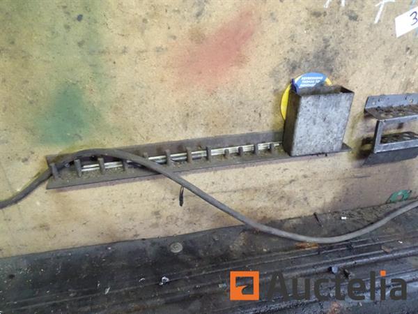 Grote foto houten werkbank en zijn inhoud tuin en terras overige tuin en terras