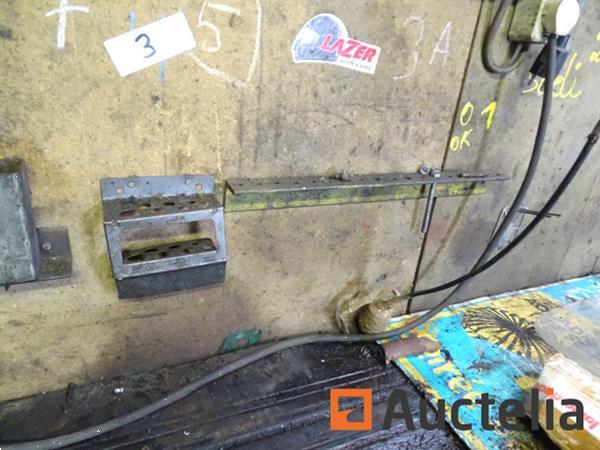 Grote foto houten werkbank en zijn inhoud tuin en terras overige tuin en terras