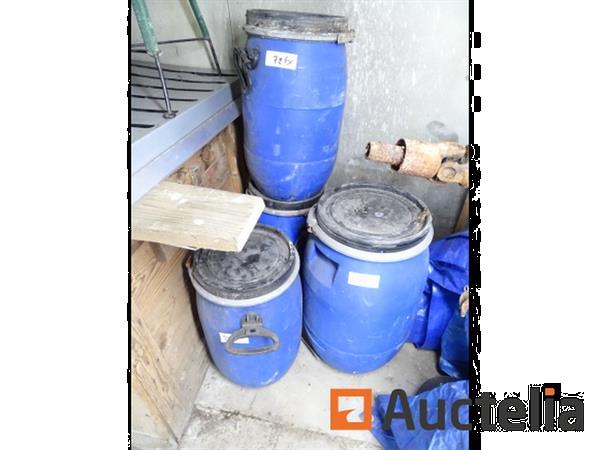 Grote foto 4 jerrycans met deksel agrarisch oogstmachines