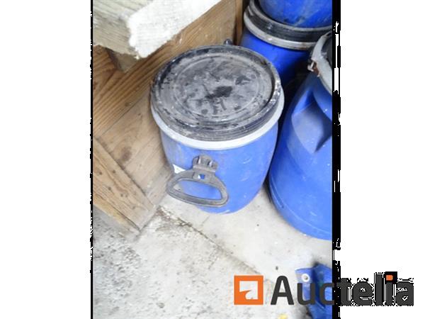 Grote foto 4 jerrycans met deksel agrarisch oogstmachines