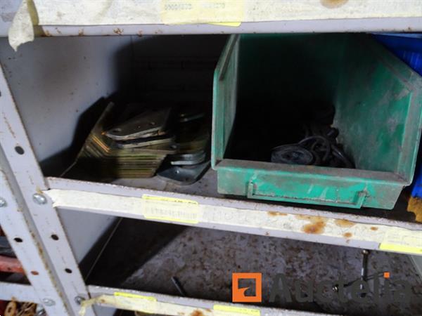 Grote foto 3 metalen planken met inhoud doe het zelf en verbouw hefwerktuigen
