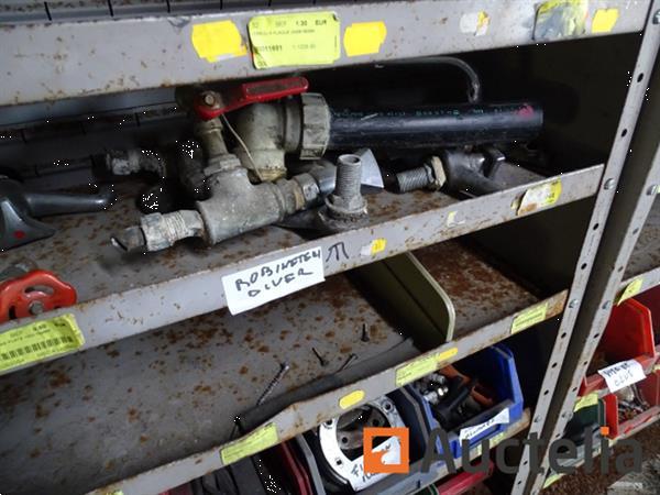 Grote foto 3 metalen planken met inhoud doe het zelf en verbouw hefwerktuigen