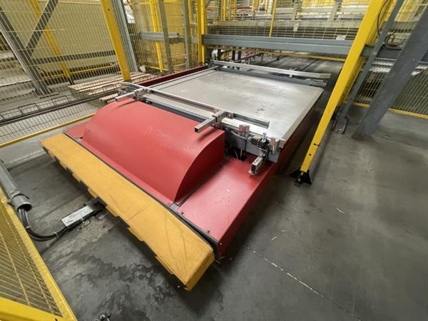 Grote foto aweta centraal pallet aanvoersysteem met trolley agrarisch tuinbouw
