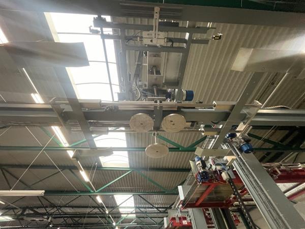 Grote foto aweta centraal pallet aanvoersysteem met trolley agrarisch tuinbouw