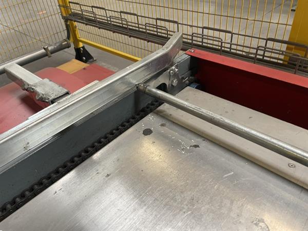 Grote foto aweta centraal pallet aanvoersysteem met trolley agrarisch tuinbouw