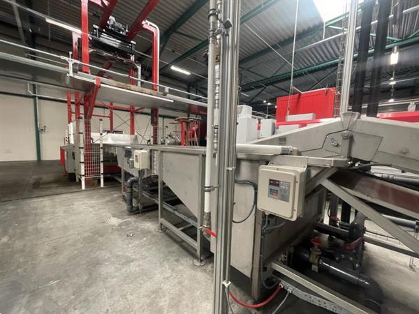 Grote foto stas portaal waterlediger voor appels met droger agrarisch tuinbouw
