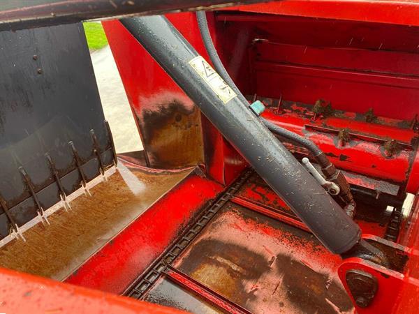 Grote foto trioliet ukw 3500 vast mes goed werkend agrarisch uithalers en verdelers