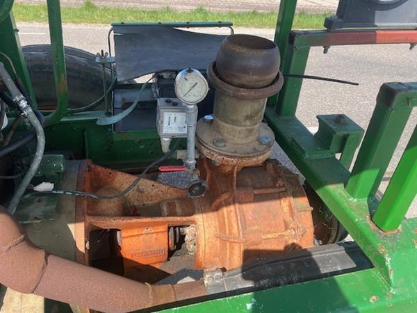 Grote foto waterpomp daf 615 agrarisch beregeningapparatuur