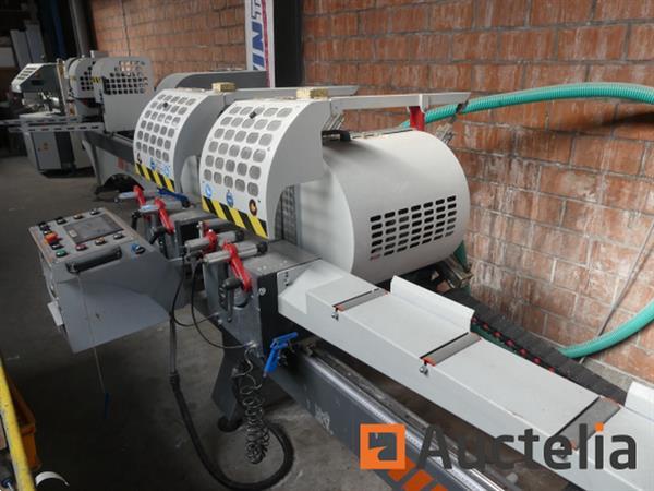 Grote foto dubbele kop verstekzaag voor chassis bsm dubbele hoek snijmachine doe het zelf en verbouw ijzerwaren en bevestigingsmiddelen