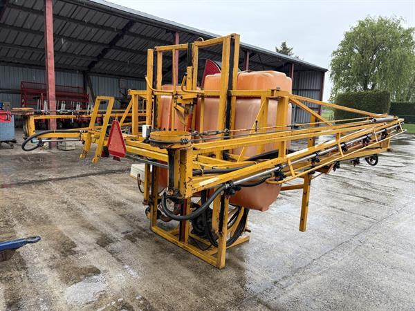 Grote foto munckhof cebeco sieger veldspuit agrarisch onkruidbestrijding