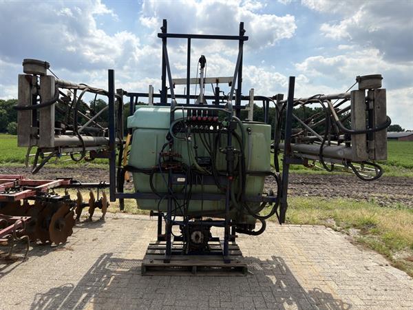 Grote foto munckhof cebeco sieger veldspuit agrarisch onkruidbestrijding