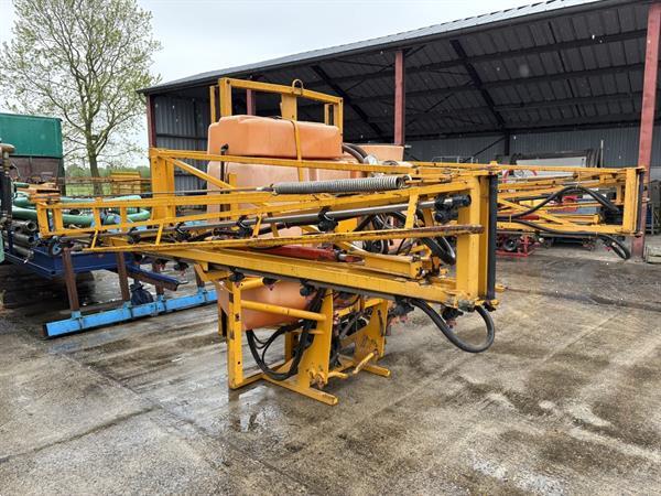 Grote foto munckhof cebeco sieger veldspuit agrarisch onkruidbestrijding