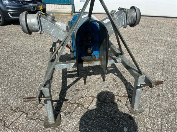 Grote foto bauer mestpomp agrarisch mestpompen