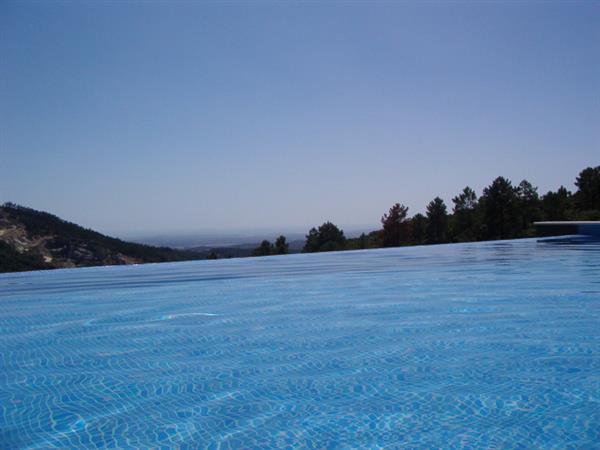 Grote foto villa with infinity pool awesome coastal views vakantie portugal