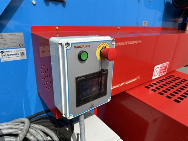 Grote foto urbinati rp1 sjabloonvuller voor het vullen van potten met waterstation en 2 rollenbanen agrarisch tuinbouw
