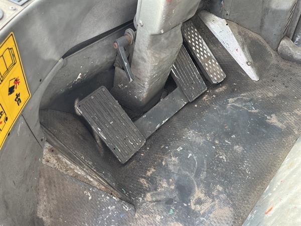 Grote foto heftruck forklift kalmar dcd80 900 forklift vorkverstelling perkins diesel agrarisch heftrucks