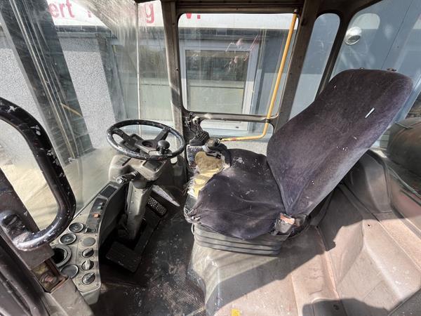 Grote foto heftruck forklift kalmar dcd80 900 forklift vorkverstelling perkins diesel agrarisch heftrucks