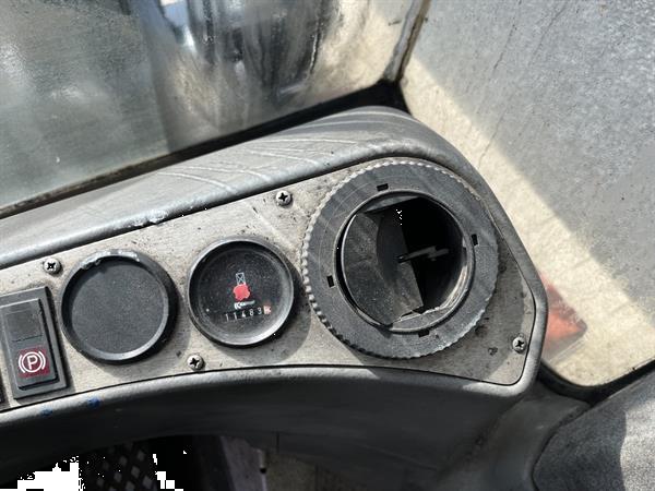 Grote foto heftruck forklift kalmar dcd80 900 forklift vorkverstelling perkins diesel agrarisch heftrucks