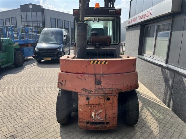 Grote foto heftruck forklift kalmar dcd80 900 forklift vorkverstelling perkins diesel agrarisch heftrucks