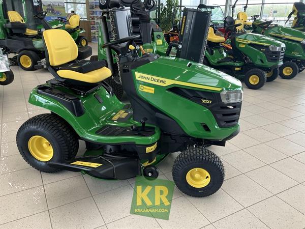 Grote foto john deere x127 692666 tuin en terras zitmaaiers