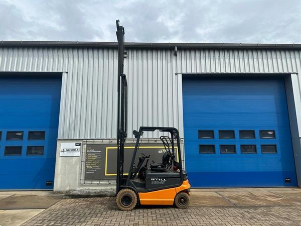 Grote foto vs 22186 elektrische triplex heftruck still r60 25 freelift agrarisch heftrucks
