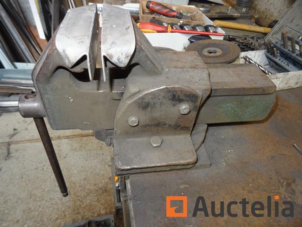Grote foto werkbank bankschroef tafel doe het zelf en verbouw onderdelen en accessoires