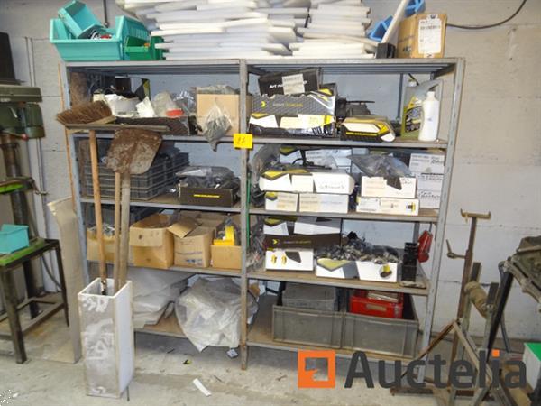 Grote foto 2 planken met inhoud doe het zelf en verbouw onderdelen en accessoires