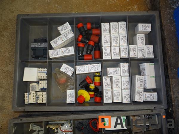Grote foto 7 stapelbare opbergbakken met inhoud doe het zelf en verbouw onderdelen en accessoires