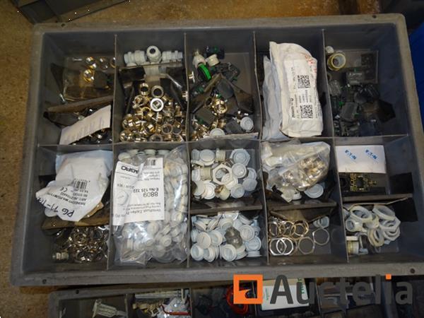 Grote foto 7 stapelbare opbergbakken met inhoud doe het zelf en verbouw onderdelen en accessoires