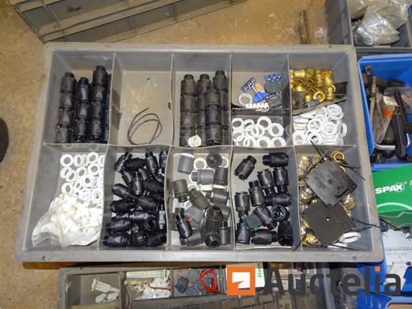 Grote foto 7 stapelbare opbergbakken met inhoud doe het zelf en verbouw onderdelen en accessoires