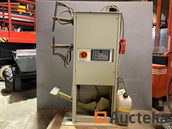 Grote foto puntlasmachine doe het zelf en verbouw ijzerwaren en bevestigingsmiddelen