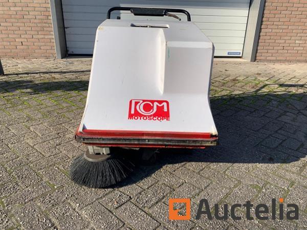 Grote foto veegmachine agrarisch veegmachines