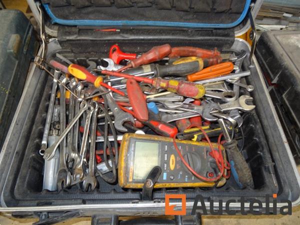Grote foto 2 gereedschapskoffers met gereedschap doe het zelf en verbouw onderdelen en accessoires