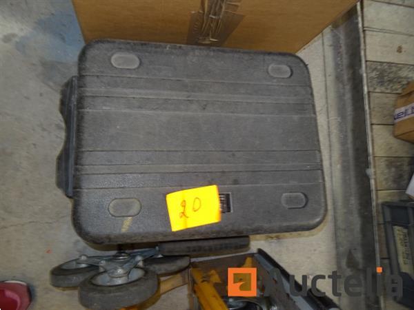 Grote foto 2 gereedschapskoffers met gereedschap doe het zelf en verbouw onderdelen en accessoires